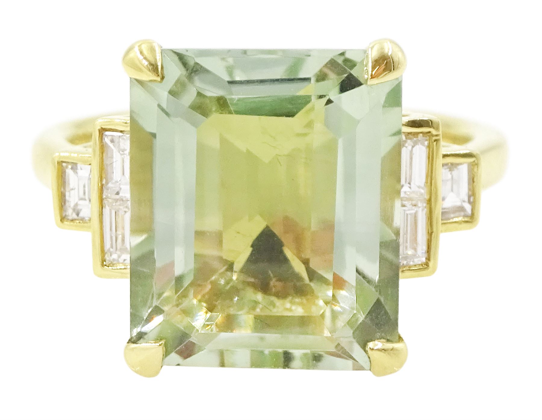 18ct gold green amethyst and diamond ring, single stone octagonal cut green amethyst ring, flanked by three baguette cut diamond either side, hallmarked, amethyst approx 6.10 carat, total diamond weight approx 0.25 carat
