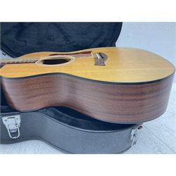 2008 Taylor Model 114 acoustic guitar with mahogany back and ribs and spruce top, serial no.20080825837, L104.5cm; in Taylor hard carrying case with paperwork