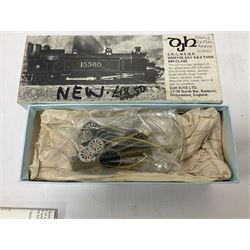 ‘00’ gauge - six model railway locomotive building kits comprising DJH Models CR/LMS/BR Wemyss Bay 4-6-2 Tank 944 Class, Caley Coaches CL4 Caledonian Railway Class 104 0-4-4T and CL2 Caledonian Railway Class 812 & 652 0-6-0 loco and tender, Mallard Models GWR 517 Class 0-4-2T body and chassis kit, Tru-Cast SR Class USA Tank locomotive and Pro-Scale LNWR Coal Tank; in original boxes 
