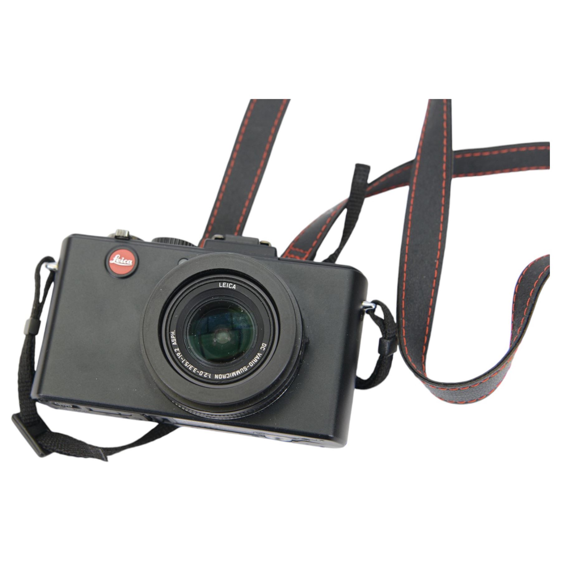 Leica D-Lux 5 digital camera serial no. 4136917, in black finish, with DC Vario-Summicron 1:2.0-3.3/5.1-19.2 ASPH lens, in brown leather Leica case 