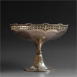 Early 20th century silver tazza, the bowl of circular form with pierced foliate border, up...