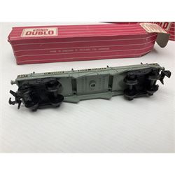 Hornby Dublo - 2-rail, seven passenger coaches - 4035 Pullman Car Aries 1st Class, two 4036 Pullman Car 2nd Class, 4037 Pullman Car Brake/2nd, 4052 Corridor Coach, 4053 Corridor Coach and 4063 Open Corridor Coach; together with fifteen various wagons; all boxed (22)