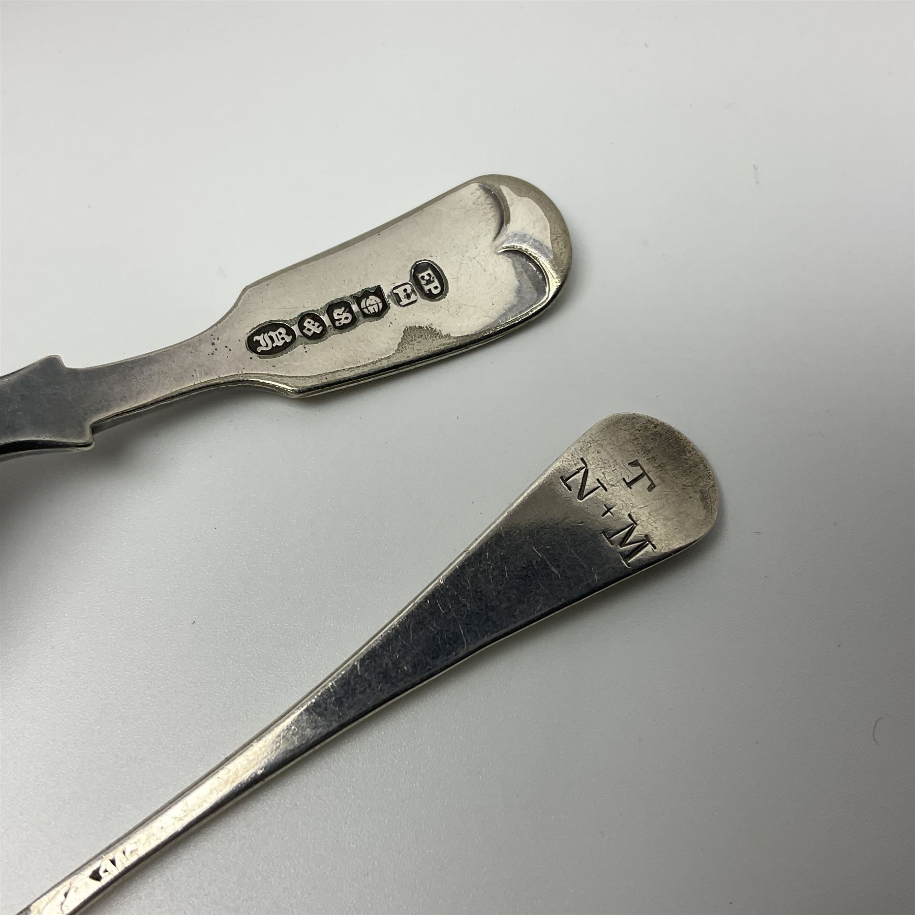 Sheffield silver-plated cruet set, comprising mustard pot, open glass salt and pepper pot on stand, together with a collection of silver plated spoons