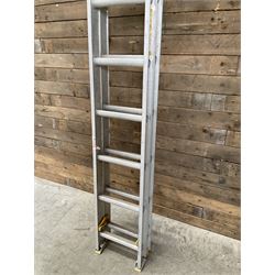 Clima pair of aluminium extending ladders - 3.96m closed, 7.26m extended