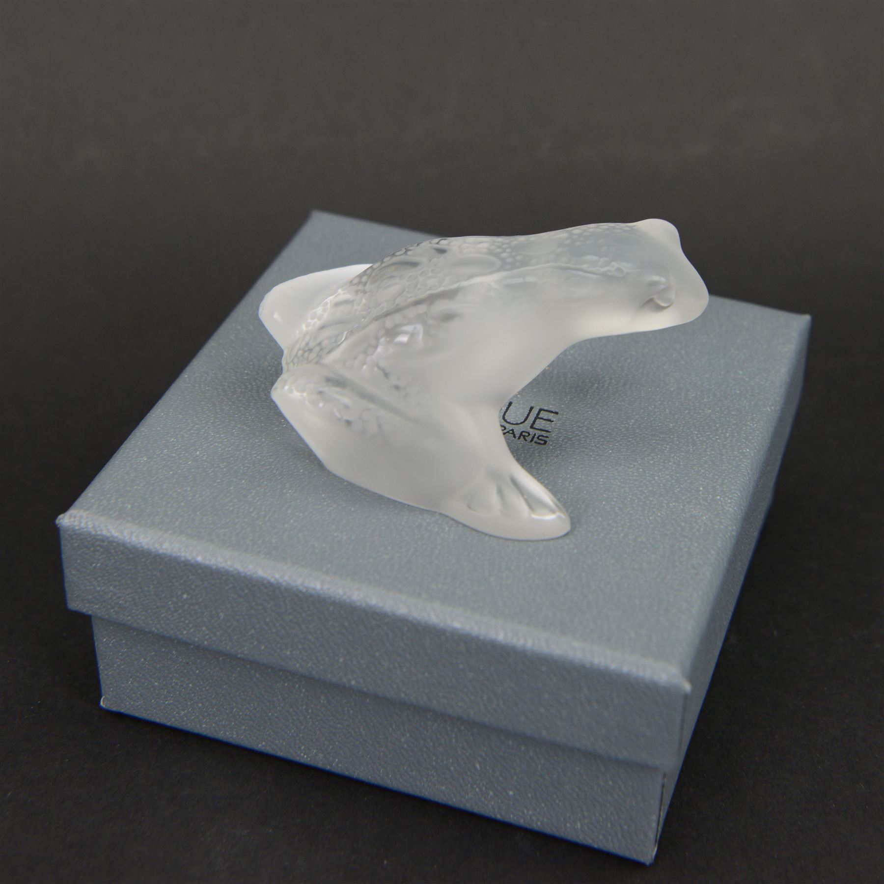 Lalique small glass frog, signed to base, with original box, H3cm