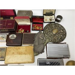 Vintage compact mirrors, including Stratton examples, together with cigarette cases, EPNS hand mirror, Cavalier Blanc De Blancs Brut white wine, 75cl, 10.5% vol and a collection of other collectables