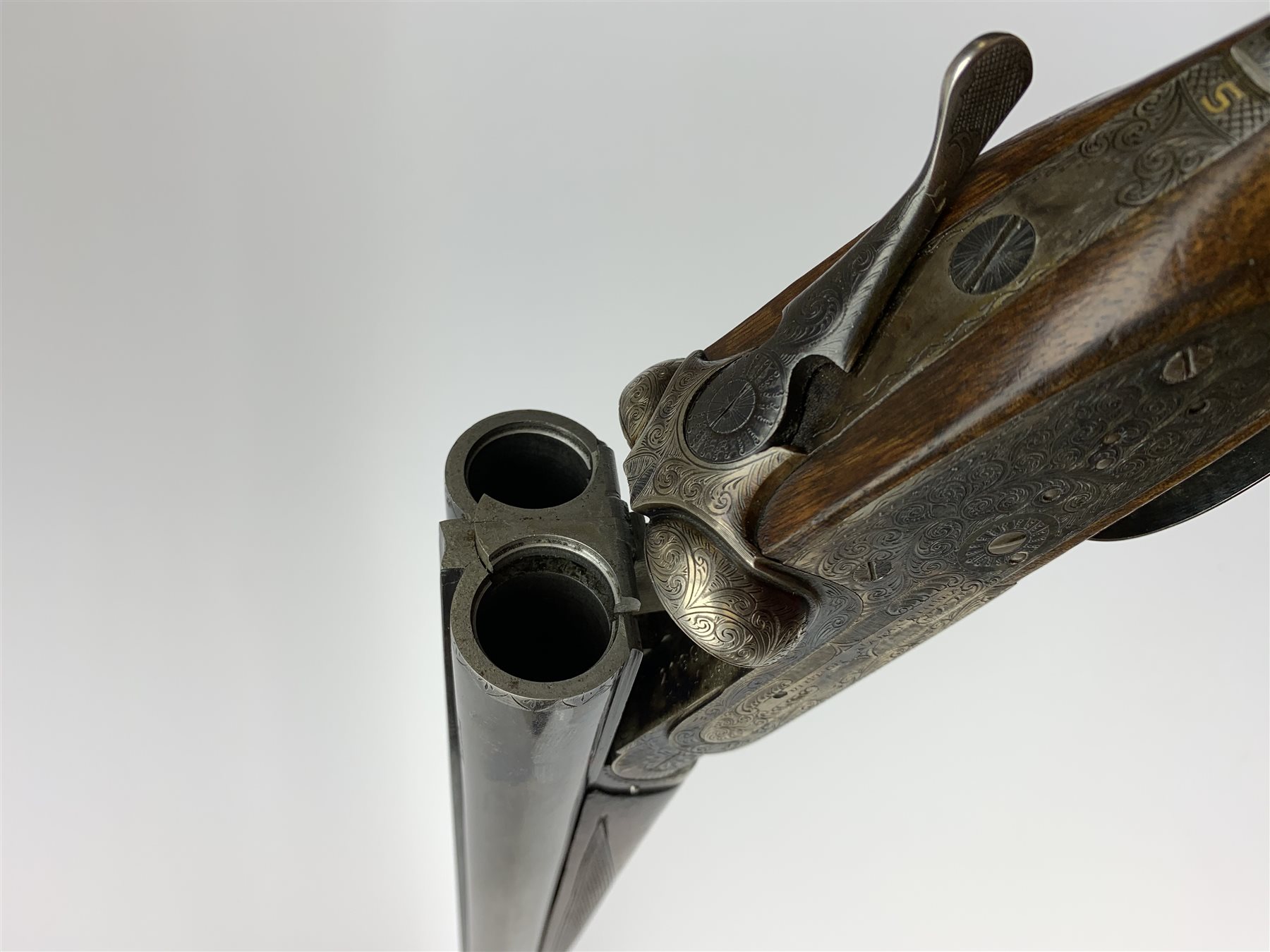 Spanish Victor Sarasqueta Eibar 12-bore sidelock ejector side-by-side double barrel shotgun with walnut stock and 71cm barrels No.218961, L115cm overall SHOTGUN CERTIFICATE REQUIRED