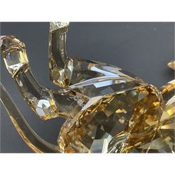 Swarovski Crystal lioness and cub, Akili, adult H7cm