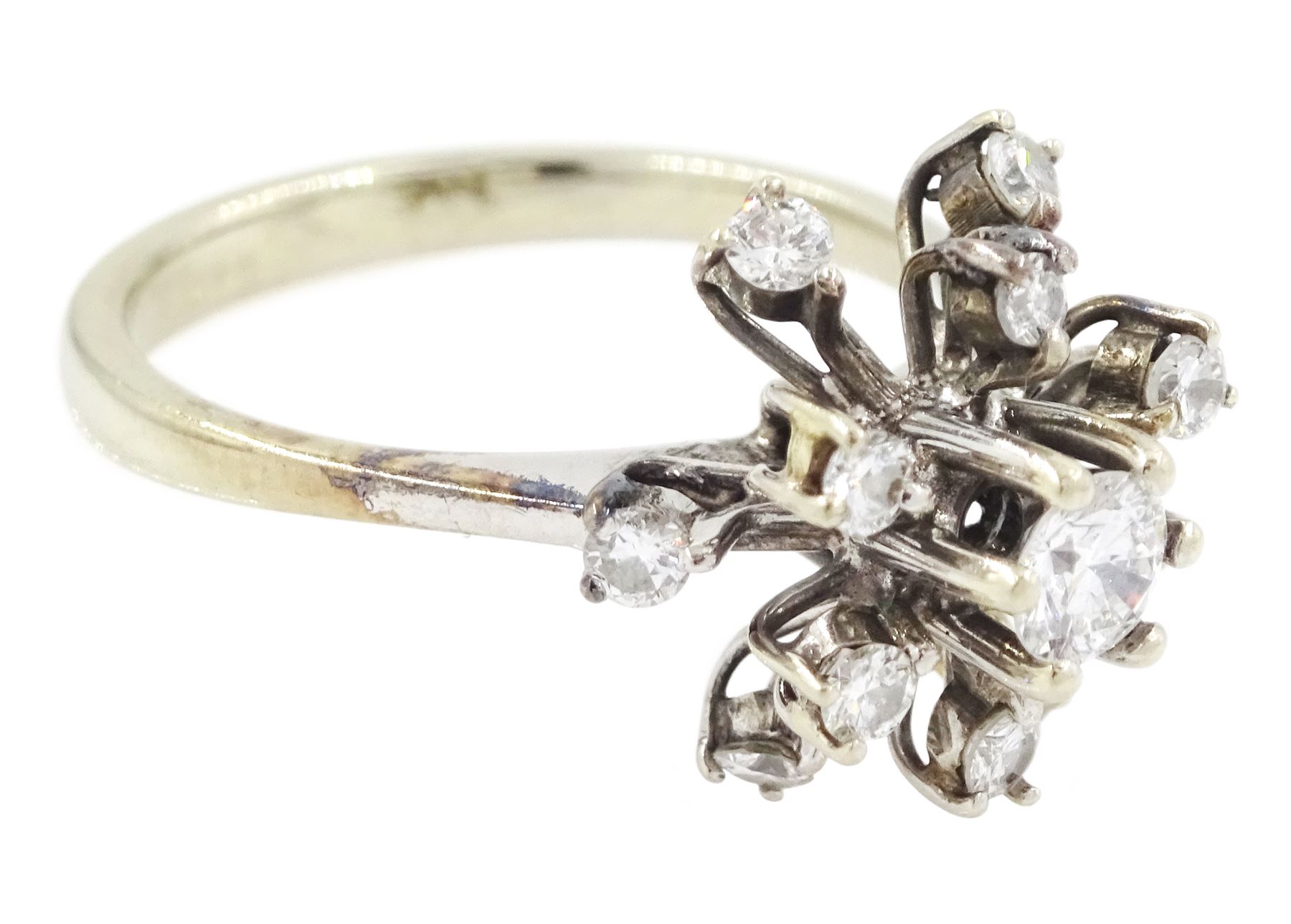 18ct gold diamond cluster ring, the principal round brilliant cut diamond of approx 0.20 carat, surrounded by twelve round brilliant cut diamonds, total diamond wight 0.58 carat