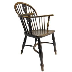 19th century elm and ash Windsor armchair, low double hoop and stick back with shaped and pierced splat, on turned supports united by crinoline stretcher