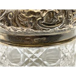 Glass bowl with a silver lid, hallmarked and  a glass bowl with silver rim, tallest example H6cm 