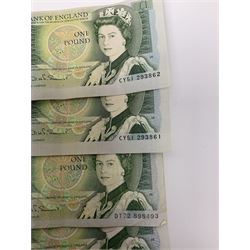 Banknotes including four Bank of England O'Brien one pound notes 'Y52J', 'T44J', 'T92J' and 'S23J', various ten shillings, two Somerset ten pounds 'CU20' and 'AW12', Page one pound notes, Bank of Scotland and other Scottish one pound notes etc