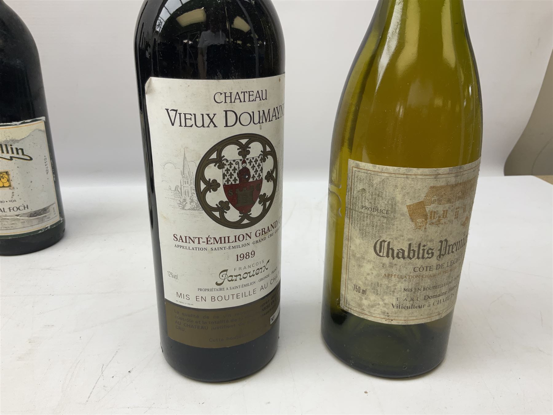 Mixed alcohol including two bottles Rully 1992 La Chaume, 75cl, 13% vol, Chateau Vieux Doumayne 1989 Saint-Emilion Grand Cru, 75cl, 12% vol, five bottles Krausen Keller Liebfraumilch Rheinhessen, five bottles Inniskillin 1992 Marechal Foch etc