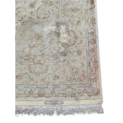 Persian Mahal densely knotted ivory ground carpet, floral rosette medallion surrounded by interlacing leafy branches and palmettes, scrolling border decorated with foliate motifs, within guard stripes, with signature panels to each end