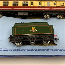 Hornby Dublo - EDP12 passenger train set with three-rail BR Duchess Class 4-6-2 locomotive 'Duchess of Montrose' No.46232, tender and two 'blood and custard' coaches, in box with paperwork but no track