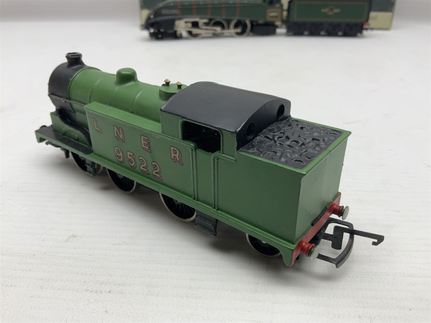Wrenn '00' gauge - two Class N2 0-6-2 tank locomotives - No..9522 in LNER Light Green in original box with instructions; and No.69550 in BR Lined Black in associated Wrenn box with instructions; together with Tri-ang Wrenn '00' gauge Class A4 4-6-2 locomotive 'Mallard' No.60022; boxed (3)