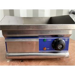 Commercial electric griddle hotplate flat grill - THIS LOT IS TO BE COLLECTED BY APPOINTMENT FROM DUGGLEBY STORAGE, GREAT HILL, EASTFIELD, SCARBOROUGH, YO11 3TX