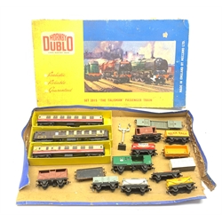 Hornby Dublo - '2015' passenger train set box in poor condition with three passenger coaches and twelve goods wagons etc