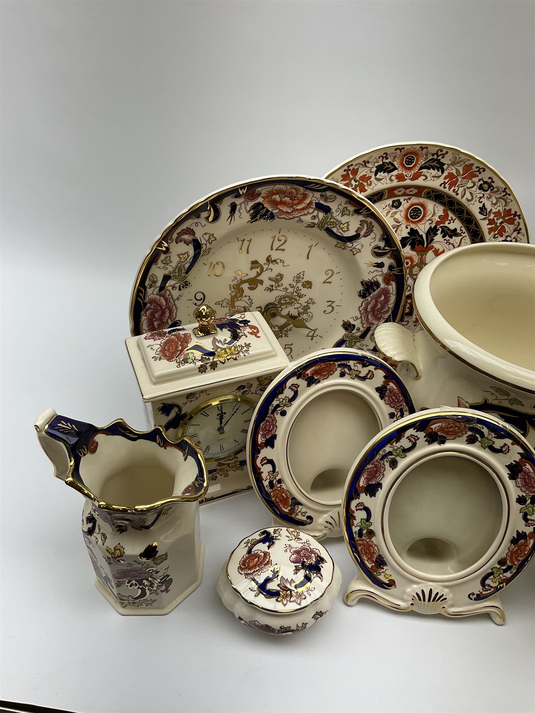 A group of Masons Ironstone Mandalay pattern wares, to include table lamp, including fixture overall H29.5cm, large square sided jar and cover, H35cm, pair of photograph frames, planter with twin lug handles, mantel clock, wall clock, vase, jug, various trinket dishes and boxes, etc., plus a Masons Franklin pattern plate. 
