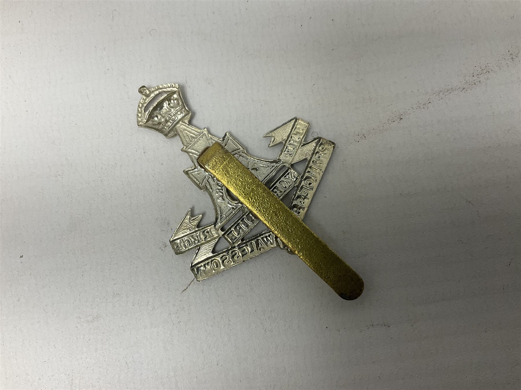 Limited edition Spode Green Howard's twin handled loving mug, no 205/300, with certificates, together with a Green Howards cased Tercentenary medal (1688-1988), cap badge and embroidered patch, largest H11.5cm