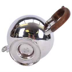 George II Scottish silver teapot, of bullet form with reeded spout and wooden scroll capped handle, upon a spreading circular foot, hallmarked John Kincard, Edinburgh 1731, H14cm