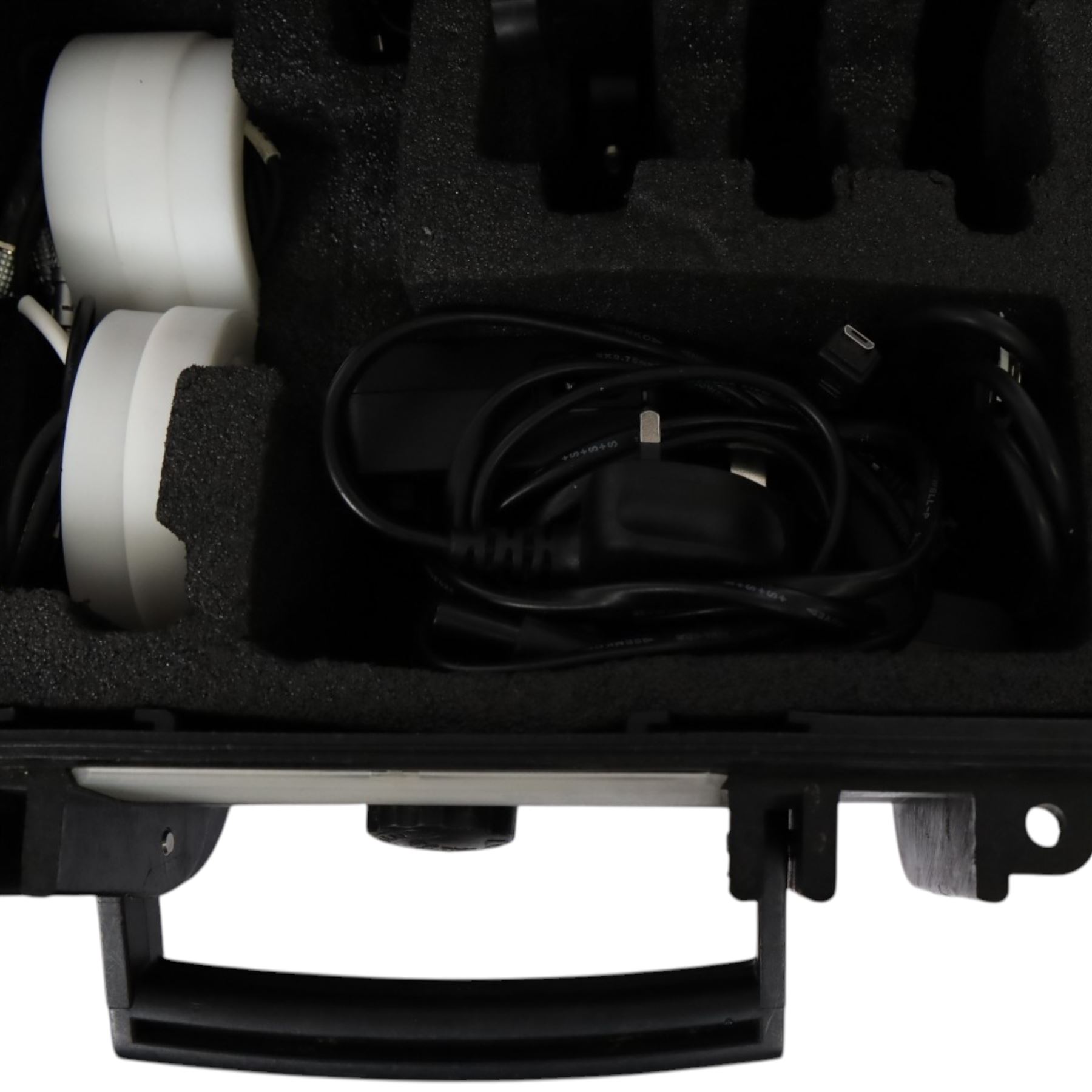 RT Motion MK3.1 Wireless Follow Focus Kit, comprising two motors, receiver, associated cables, three batteries and charger, contained within flight case