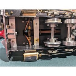 Roundhouse Gauge 1 live steam 0-6-2 tank locomotive, with two serial numbers Roundhouse 200308C and Roundhouse 270308F, in black livery 