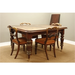  Victorian mahogany telescopic dining table, rectangular moulded top with rounded corners, turned and reeded baluster supports, with additional leaf (H76cm,119cm x 145cm - 193cm), and set four shaped back dining chairs with scrolled middle rail   