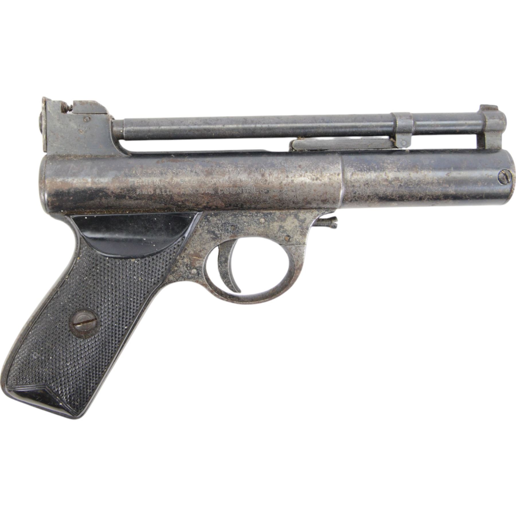 Webley Mark I .177 air pistol, serial number 26401, the air chamber marked 'Webley Mark I Made in England, Webley & Scott Ltd Birmingham Patented Gt Britain No 219872 and all Principle Countries', with checkered grip, H14cm, L19cm
