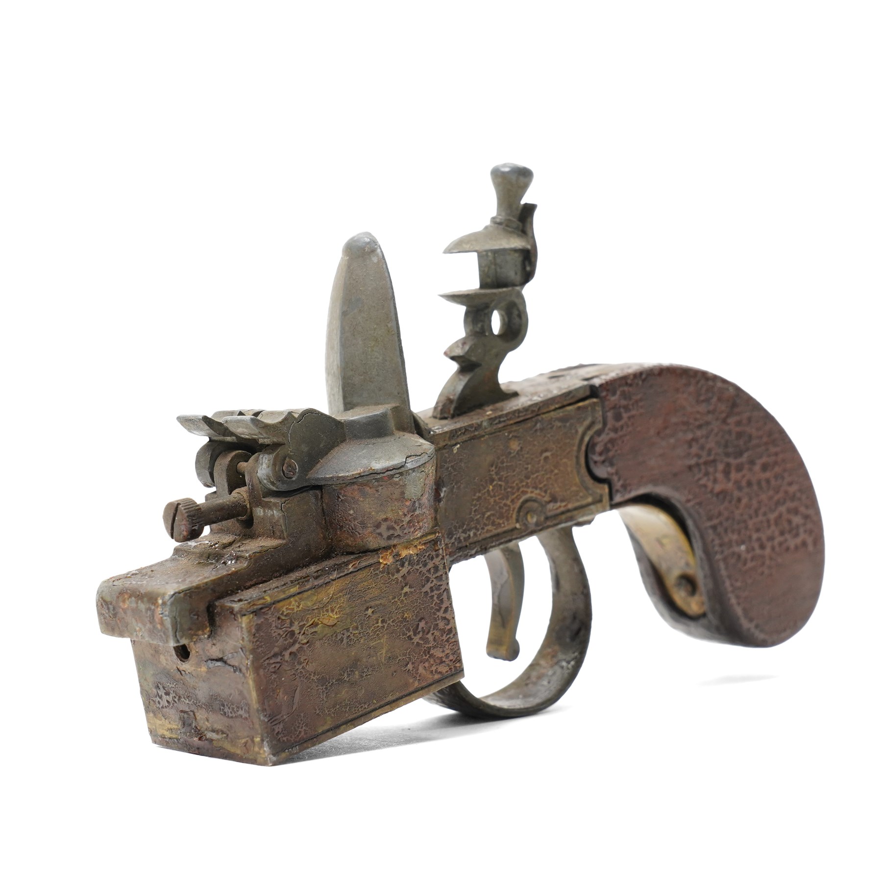 Dunhill 'Tinder Pistol' table lighter, registered design number 794093, modelled as a faux flintlock with fixed hammer, W15cm 