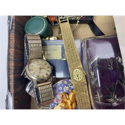9ct gold stone set ring, silver jewellery including hoop earrings and stone set bracelet, trinket boxes, empty jewellery boxes and a collection of costume jewellery, wristwatches and other collectables