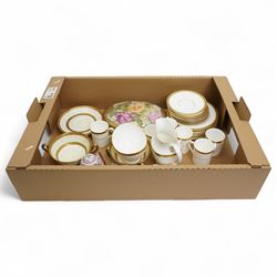 Royal Doulton 'Royal Gold' tea ware, set of four Limoges trinket boxes, small limoges vase and large covered box