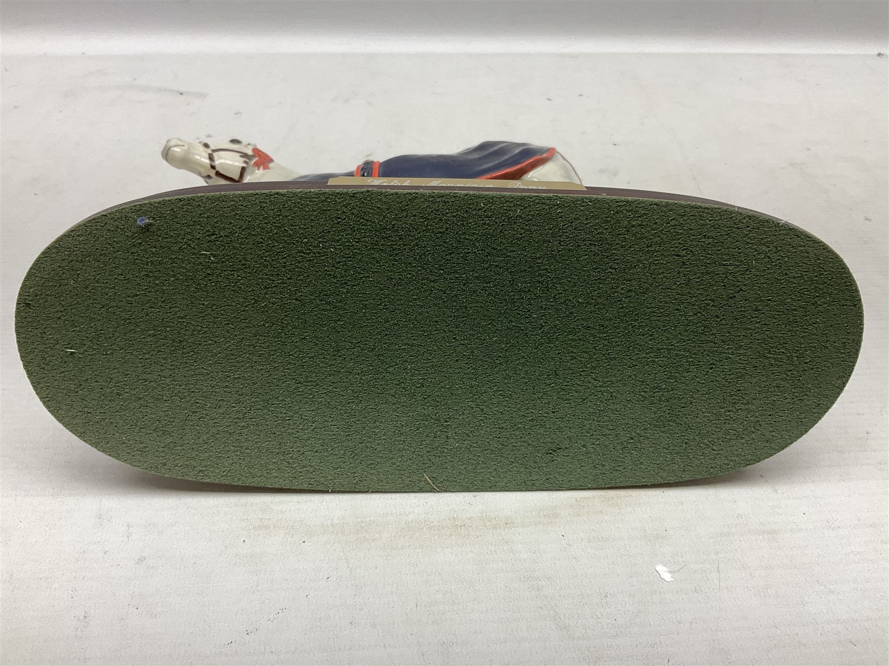 Beswick figure, grey Welsh Mountain Pony in a blue rug on plinth, no A247 H23cm