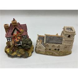 Ten Lilliput Lane models, to include St Mary's, Bow Cottage, Paradise Lost, The Anchor and Beacon Heights, all with deeds and original boxes (10)