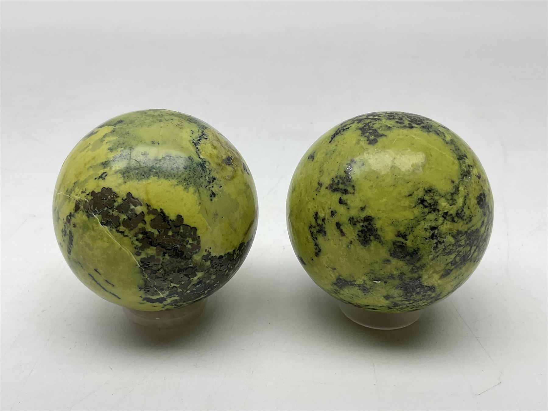 Pair of green serpentine spheres, D6cm Fossils, Minerals & Natural