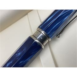Montegrappa Emblema fountain pen, the blue pearl marbled barrel of octagonal form with silver mounts stamped 925 and silver mounted cap with 1912 emblem and clip with roller, in box, L13.5cm