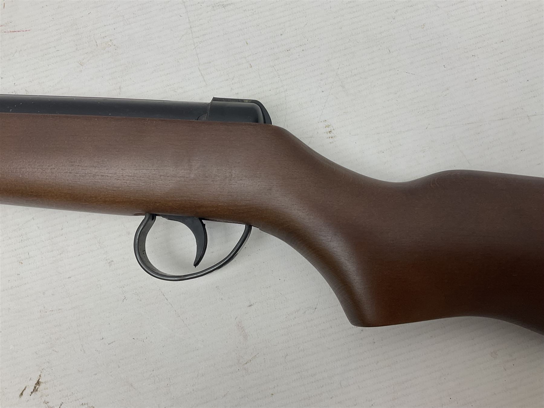 BSA Meteor .22 cal. air rifle with break-barrel action, serial no.TH80547, L106.5cm overall; in original box with accessories. NB: AGE RESTRICTIONS APPLY TO THE PURCHASE OF AIR WEAPONS.