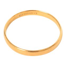 22ct gold wedding band, hallmarked