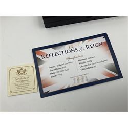 Queen Elizabeth II Bailiwick of Guernsey 2015 'Reflections of a Reign' gold proof five pound coin, cased with certificate