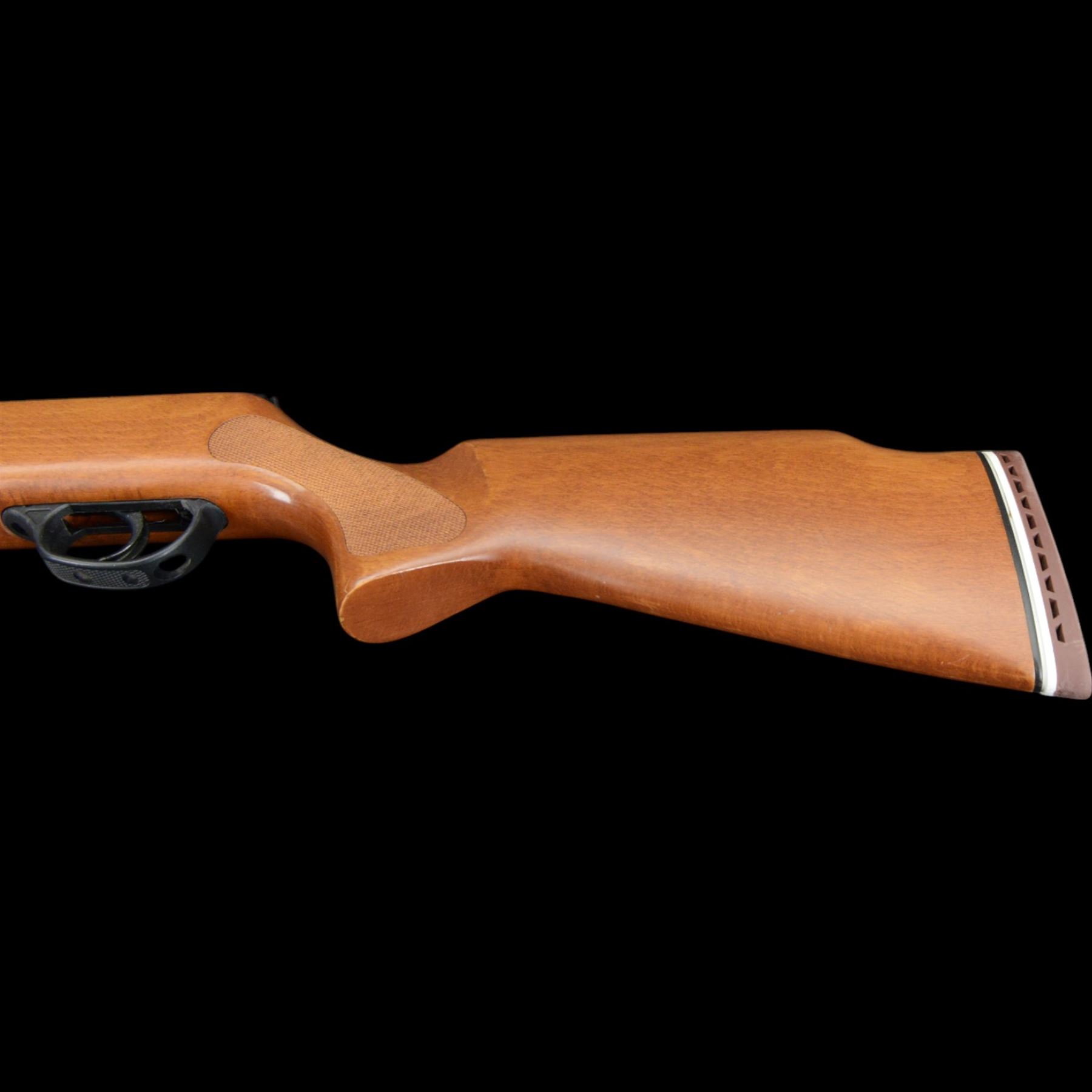 Hatsan Edgar Brothers Breaker 900X .177 air rifle with chequered semi-pistol grip and sound moderator, L113cm 