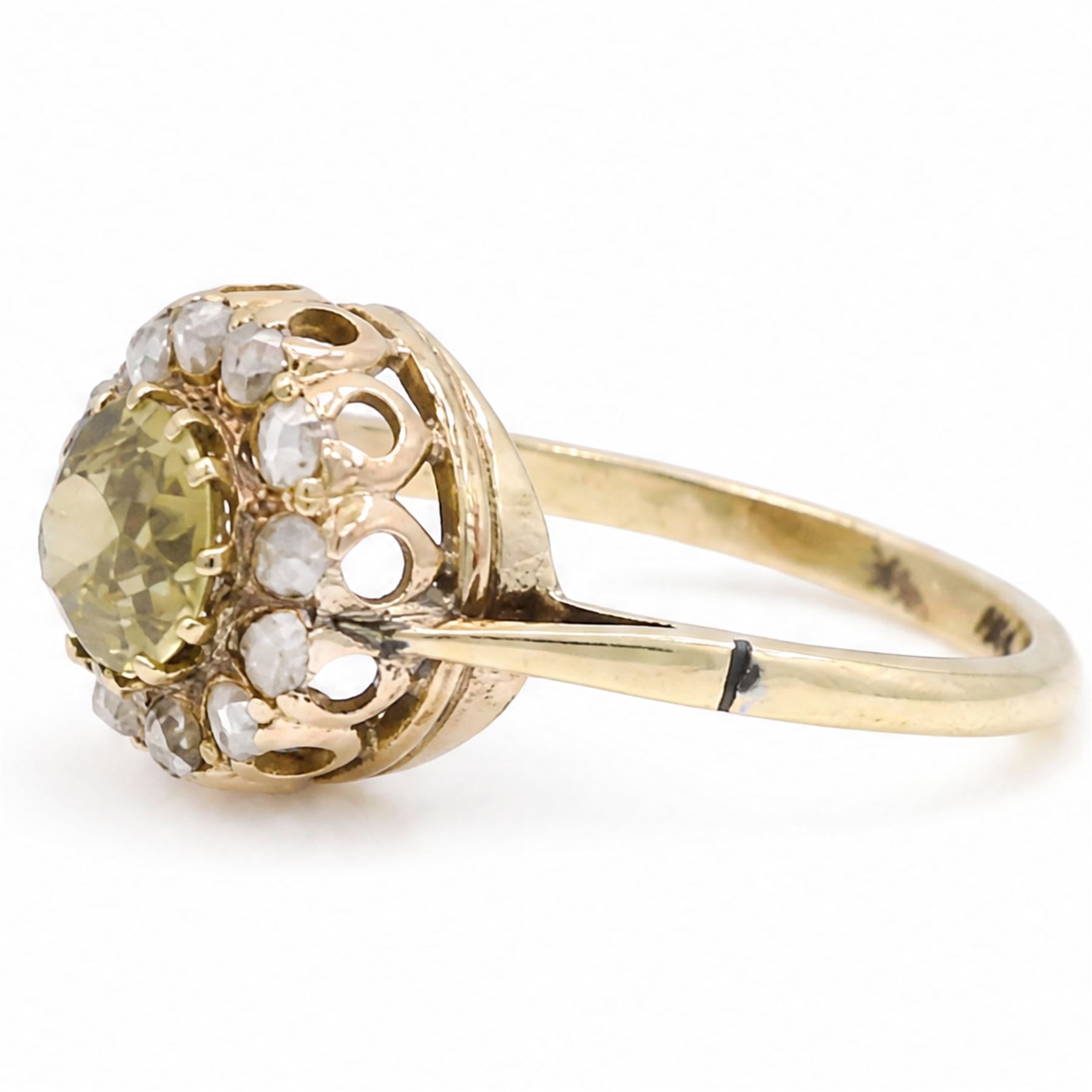 Early 20th century gold yellow / brown stone and rose cut diamond cluster ring, stamped 10ct 