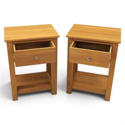 Pair of contemporary oak bedside cabinets, each fitted with single drawer