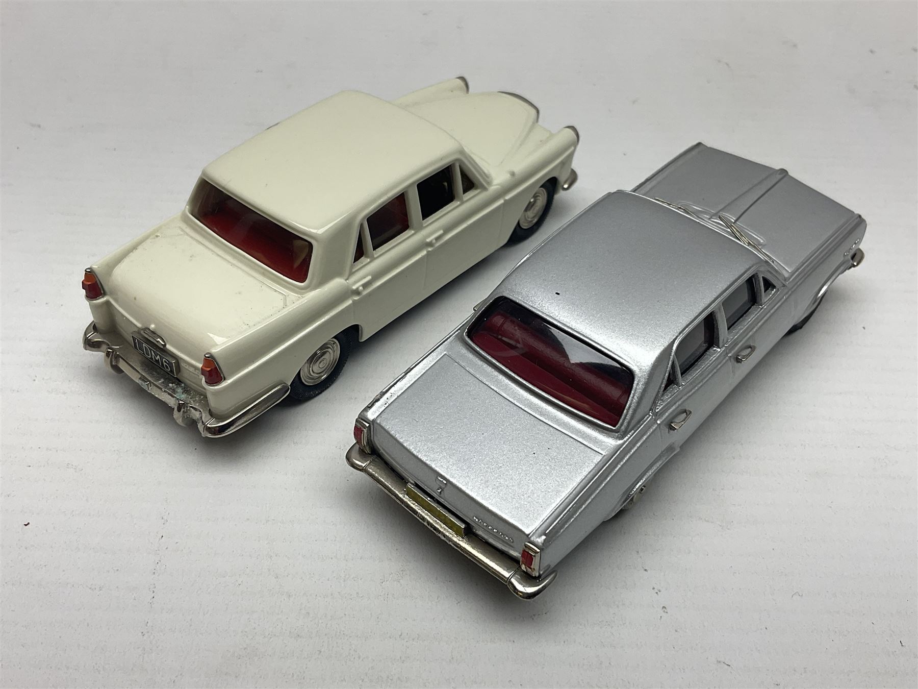 Eight Lansdowne Models 1:43 scale models - 1939 Bentley Embiricos, 1939 Lagonda V12 Long Saloon, 1961 Wolseley 6-110, 1971 Vauxhall PC Cresta De Luxe, 1958 Austin A105, 1955 Hillman Minx Convertible, 1954 Singer Roadster and 1936 Bentley 4 1/4 Ltr Park Ward DHC; all unboxed (8)