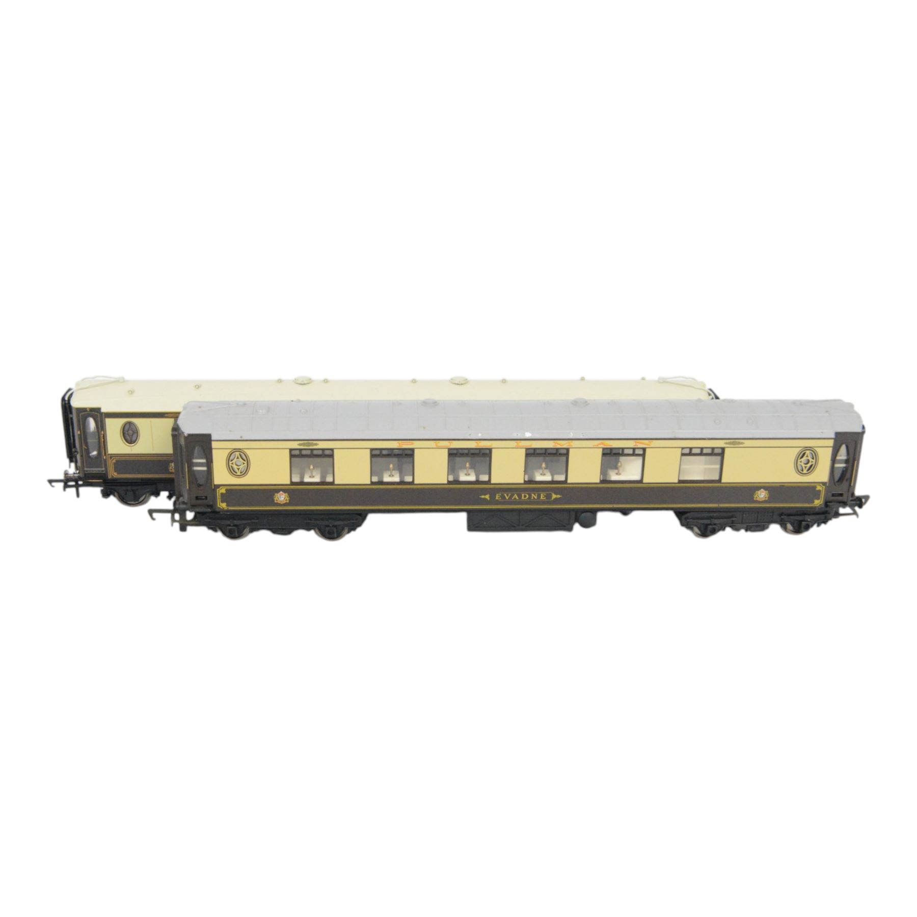 Six Hornby 00 gauge Pullman 1st class carriages, comprising Minerva, Juana, Cygnus, Zena, Evadne and car no. 65, unboxed