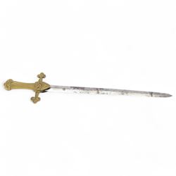 Victorian Bandsman's short sword, with 52cm double edge blade, the brass handle with VR Cypher, with brass and leather scabbard, scabbard marked V W-18, L67cm 