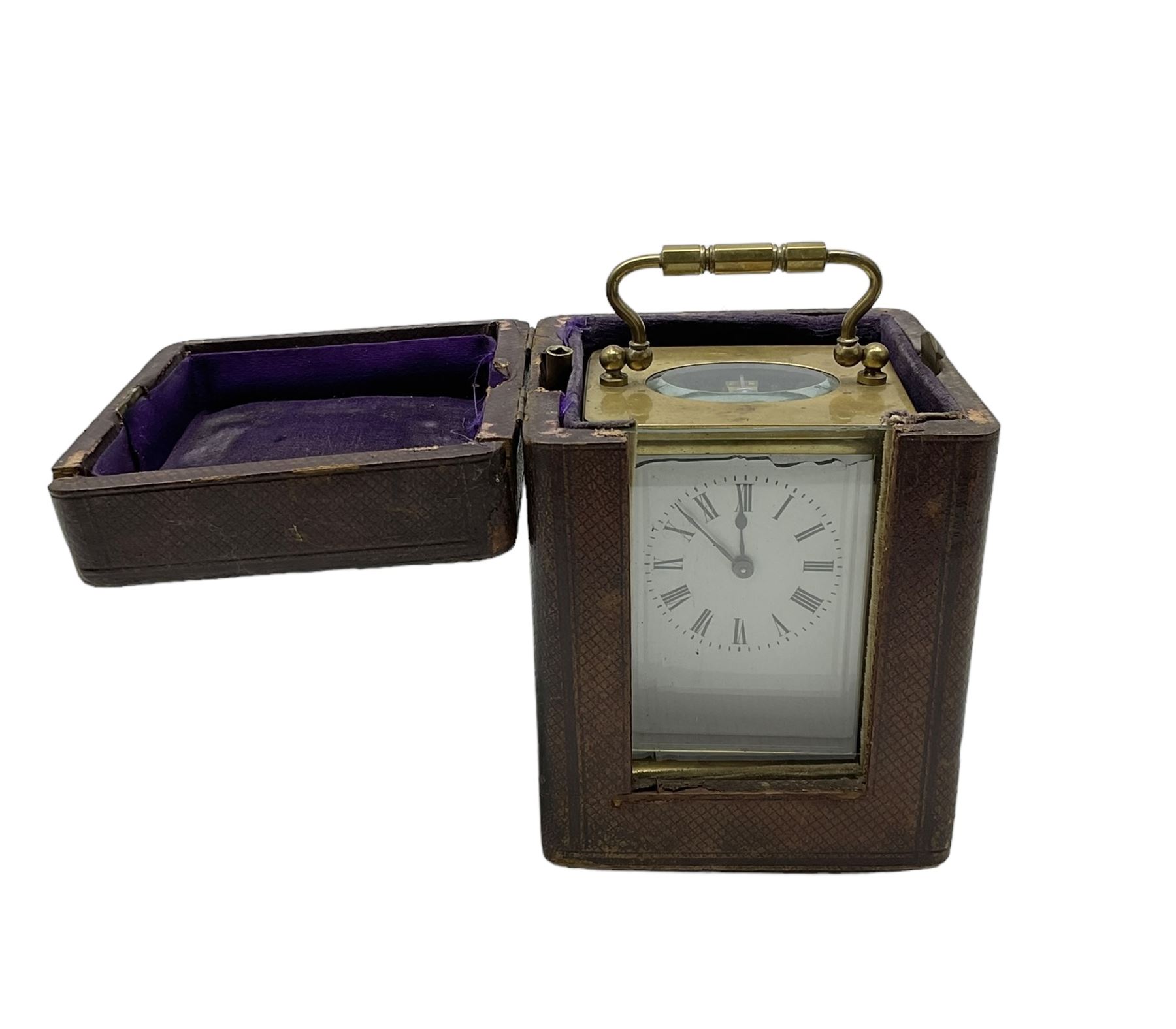 French - 19th century 8-day timepiece carriage clock with carrying case. Cylinder escapement.