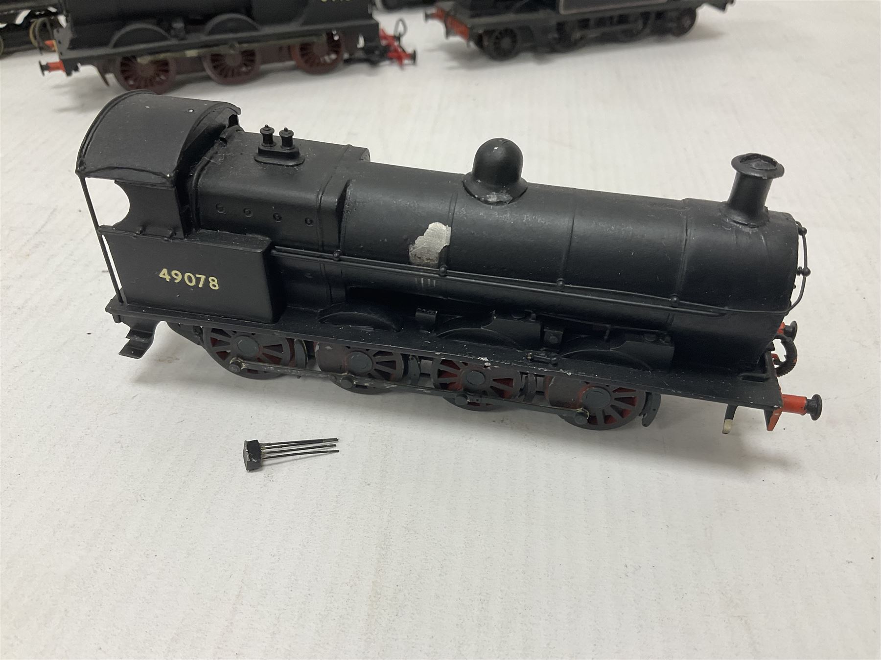 ‘00’ gauge - eight kit built steam locomotives, mostly for restoration comprising LNWR/LMS Whale G Class 0-8-0 no.49078 in BR black; Class J11 (Pom-Pom) 0-6-0 no.64451 in BR black; Class F4 2-4-2T no.67214 in BR black; Precursor Tank Whale ‘Dreadnought’ 4-4-0 no.659 in black; Class O2 2-8-0 no.63936 in BR black; Class A4 4-6-2T no.6978 in LNER crimson; Class C16 4-4-2T no.67489 in BR black; Class A6 4-6-2T no.69791 in BR black (8) 