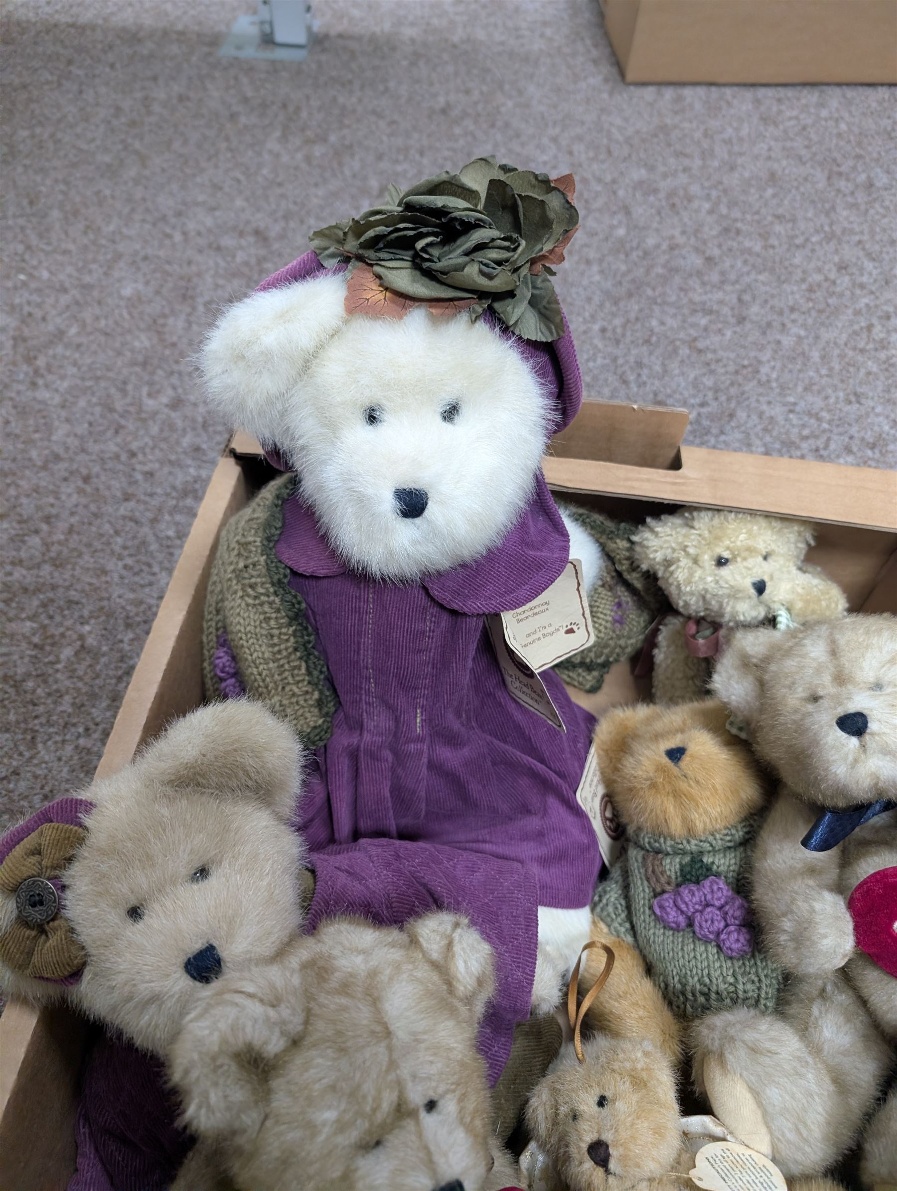 Boyds Bears, including examples from the Best Dressed and Heirloom collections