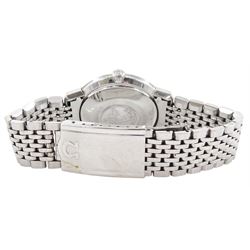 Omega Seamaster De Ville gentleman's stainless steel, automatic wristwatch, silvered dial with baton hour markers, on Omega stainless steel bracelet, with fold-over clasp