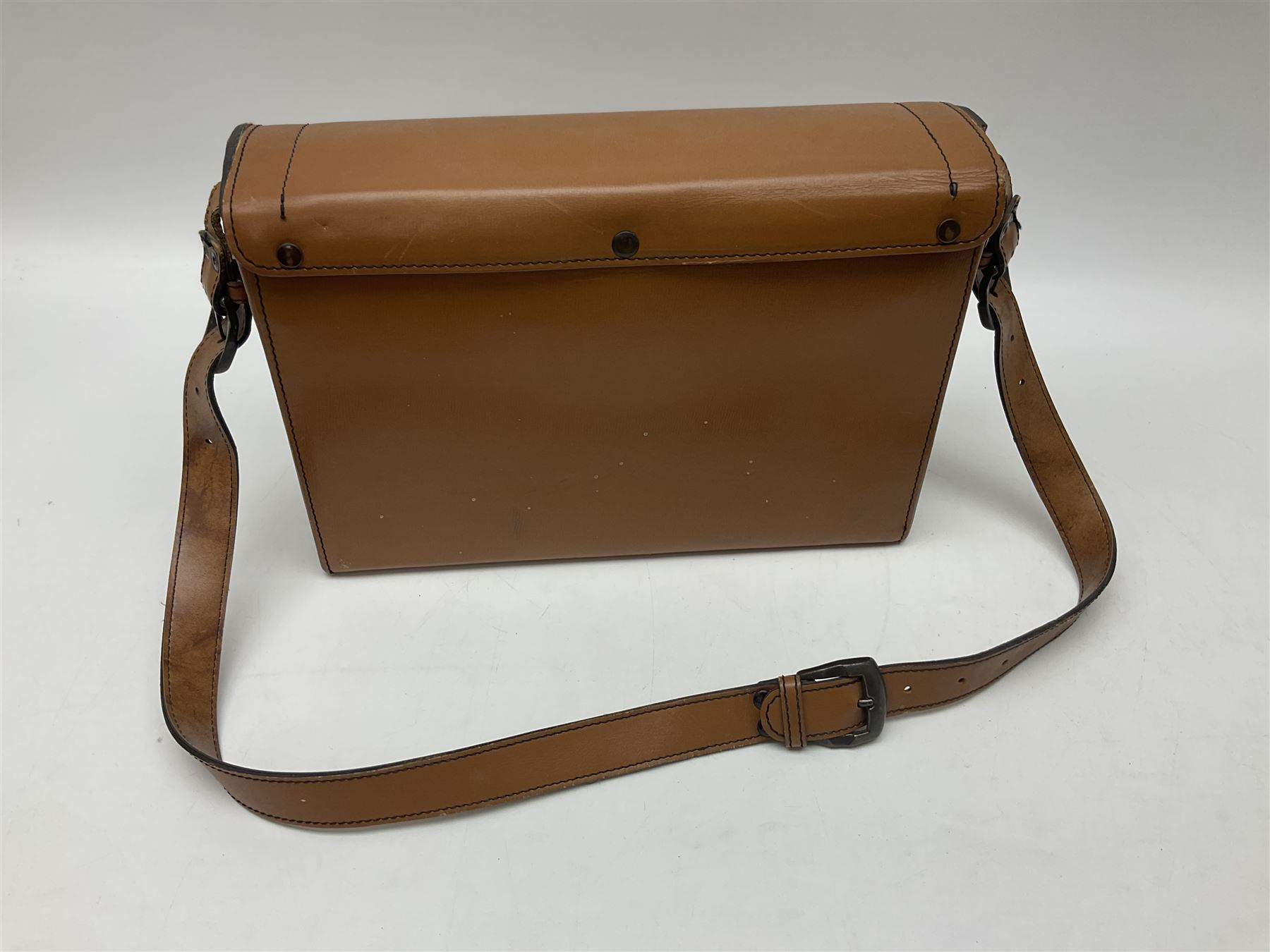 Uher 4200 Report Monitor professional tape recorder, complete with instructions and leather carry case